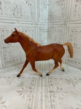 Breyer Horse #59 Morganglanz Chestnut Model Trakehner Horse Traditional